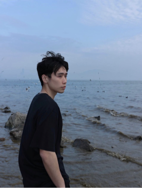 Benny Wang by the sea
